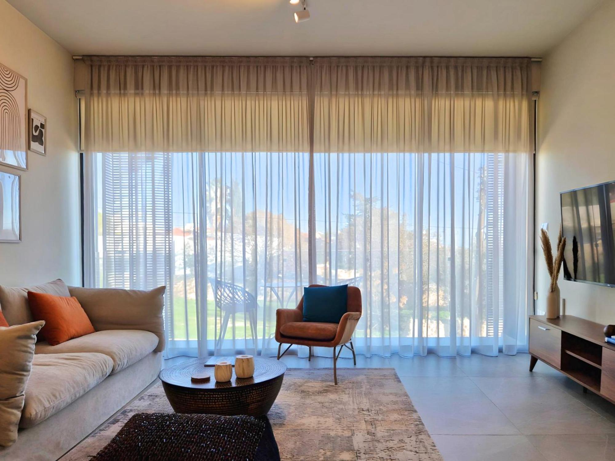 Aeon Residences - In The Heart Of Paphos ภายนอก รูปภาพ